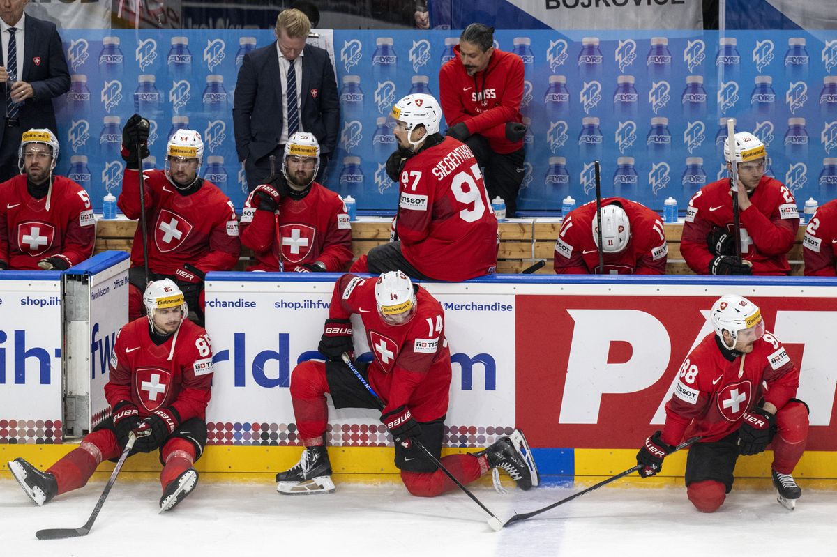 Switzerland?s player are disapointed during the Ice Hockey World Championship final match between Switzerland and Czech Republic in Prague at the O2 Arena, Czech Republic, on Sunday, May 26, 2024. (KEYSTONE/Peter Schneider)