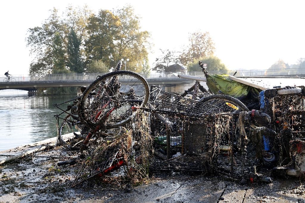 La police procède à un grand nettoyage du Rhône