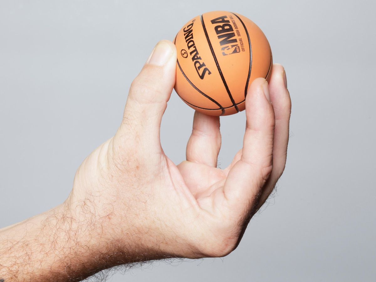 «Une main musclée est une main en bonne santé», explique Vincent Gremeaux, responsable du centre de médecine de sport au CHUV et spécialiste de la réhabilitation. 