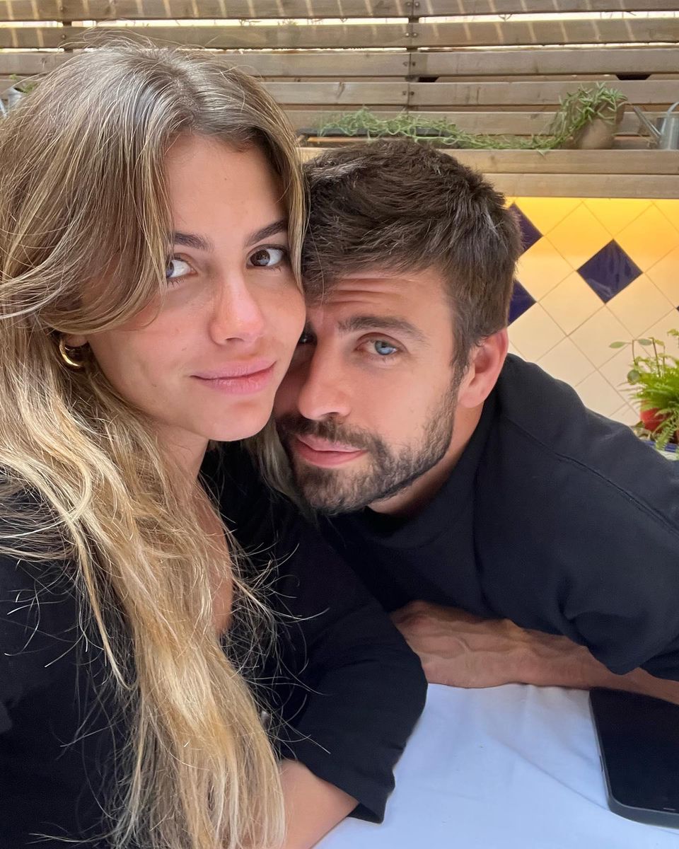 Piqué Et Sa Nouvelle Compagne Gerard Piqué est la marionnette de sa nouvelle copine - 20 minutes