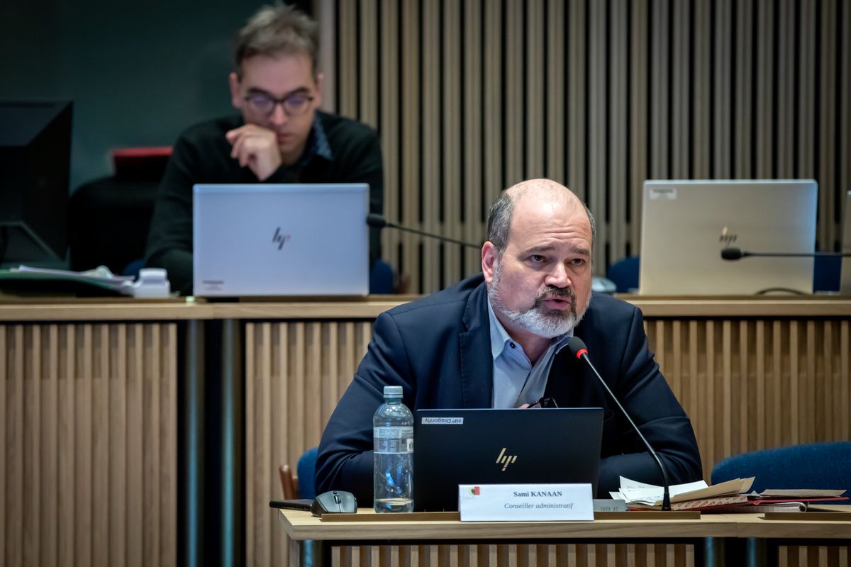 Geneve, le 17 janvier 2023. M. Sami Kanaan, Conseiller administratif ( PS ) lors de la seance du Conseil Municipal a l Hotel de Ville. © Magali Girardin