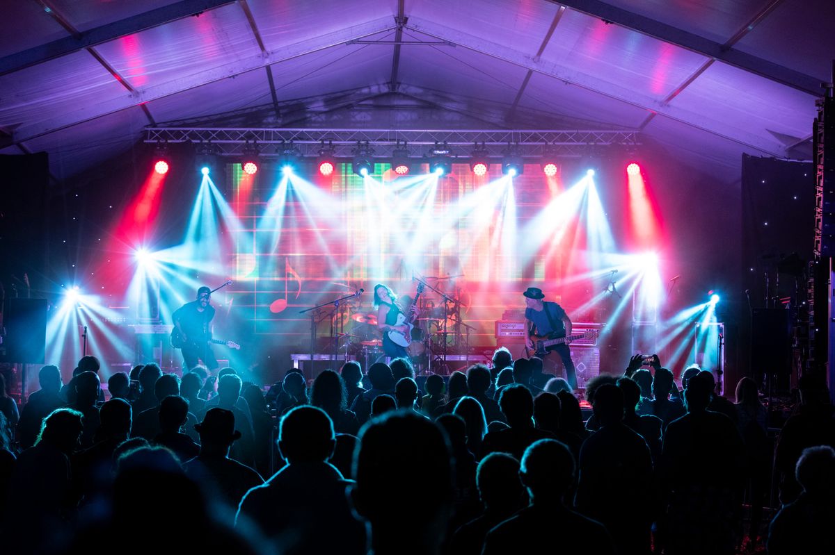 Le groupe genevois Killing Volts lors de l’édition 2022 de Festiverbant. Chaude ambiance.