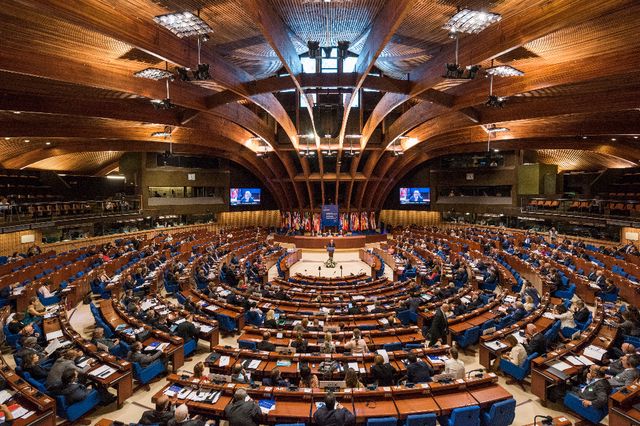 Angekratzte Glaubwürdigkeit: Plenarsitzung des Europarats in Strassburg. Foto: Urs Jaudas
