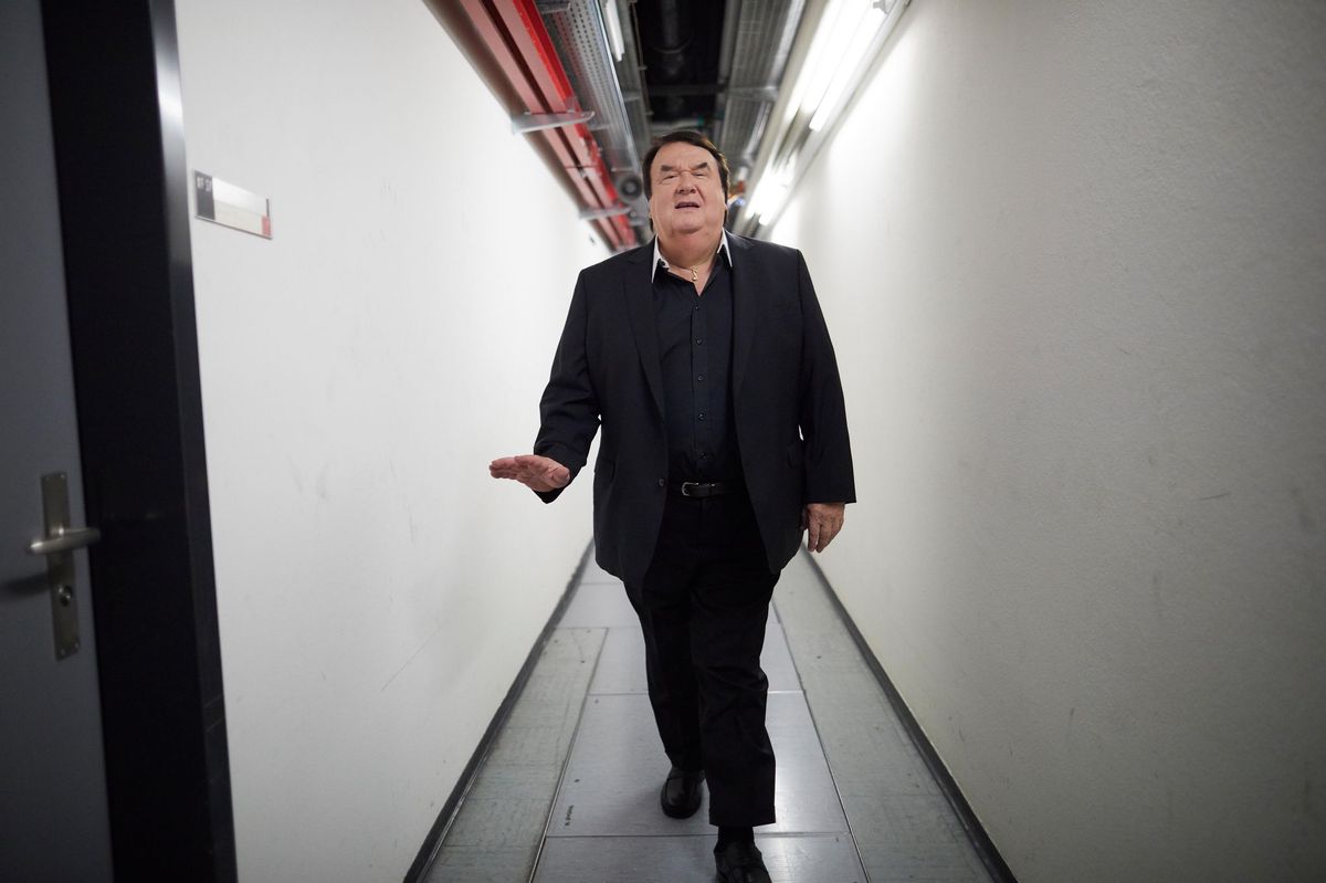 Après avoir quitté le plateau de la RTS par la petite porte, Alain Morisod espère bien emmener son public sur la chaîne genevoise Léman Bleu, visible partout en Suisse romande.