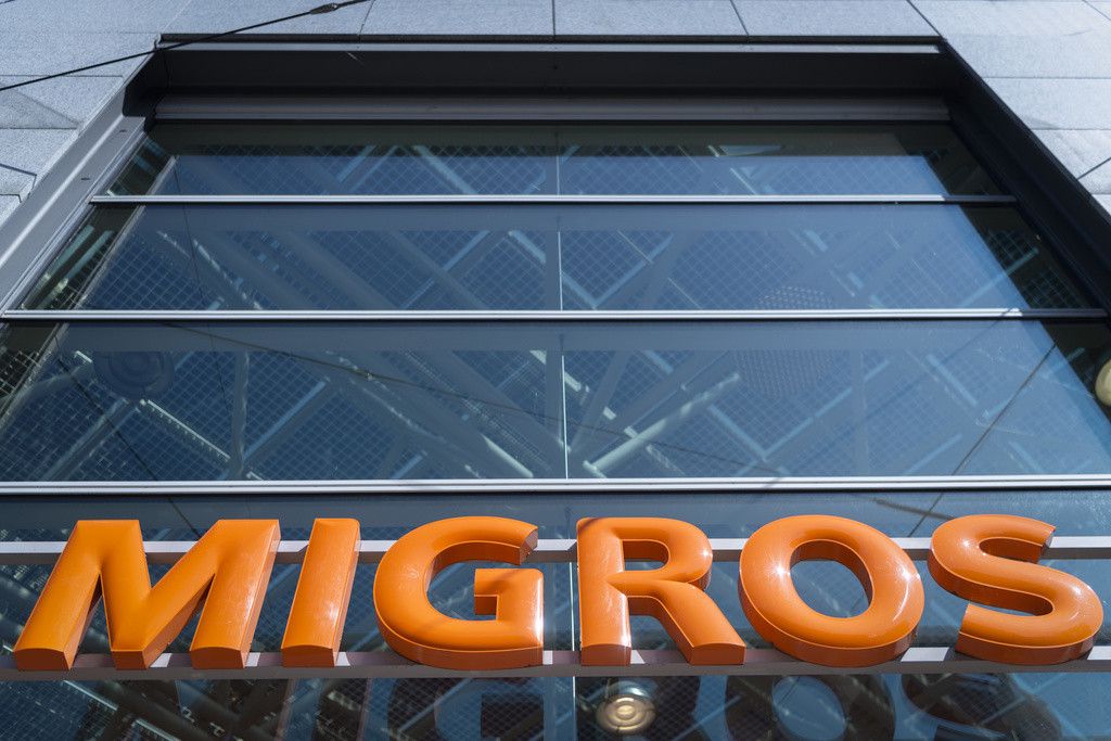 Das Logo der Migros fotografiert anlaesslich der Wahl zur neuen Migros Praesidentin, am Samstag, 23. Maerz 2019, in Zuerich. Ursula Nold wurde mit 73 Stimmen zur neuen Migros Praesidentinn gewaehlt. Sie ist die erste Praesidentin in der Geschichte der Migros und wird ihr Amt am 1. Juli anntreten. (KEYSTONE/Melanie Duchene)
