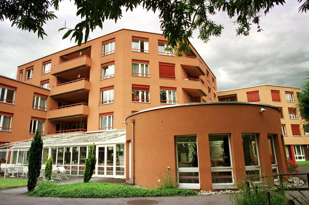 35 Bewohner und 31 Mitarbeitende in Isolation: Im Altersheim «am Schärme» in Sarnen ist es zu einem grösseren Corona-Ausbruch gekommen. (Archivbild) 