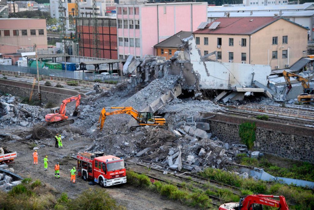 Drame de Gênes Premiers enterrements et beaucoup de colère Tribune