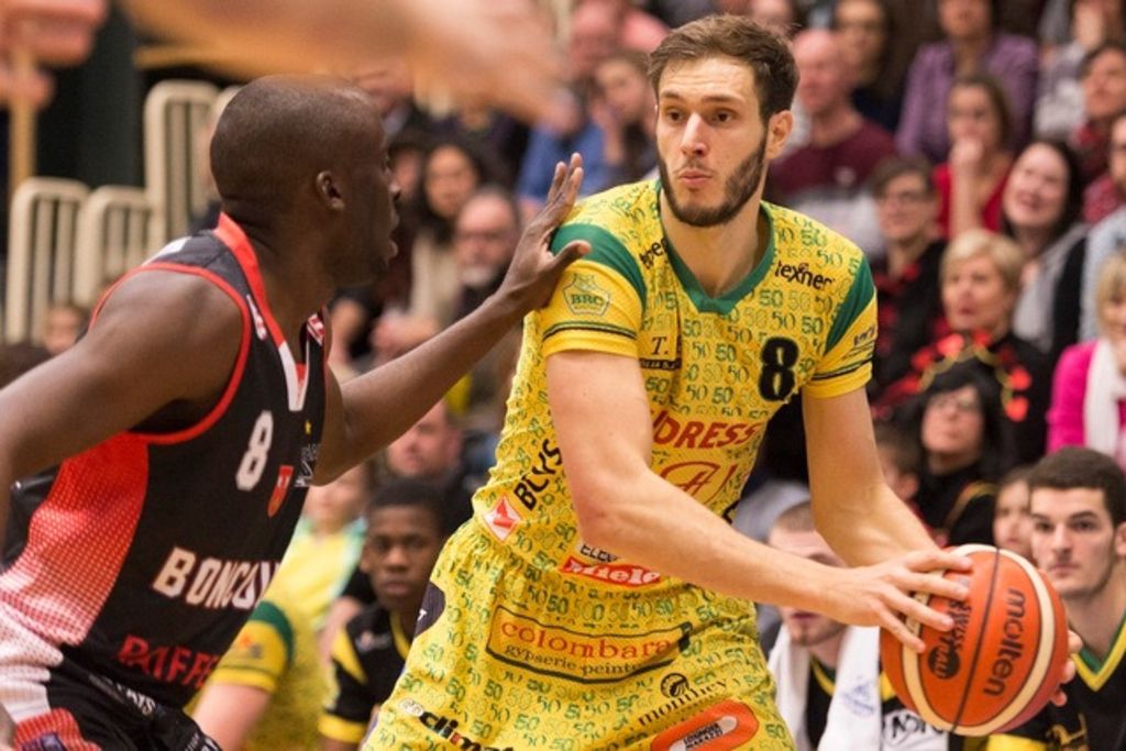 Monthey chute à nouveau