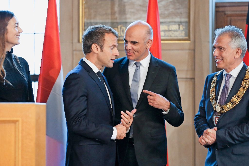 Macron et Berset se préparent à un bras de fer amical à Paris