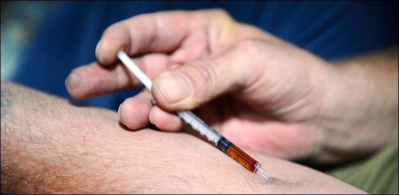 La quantité de poudre représentait plusieurs milliers de doses.