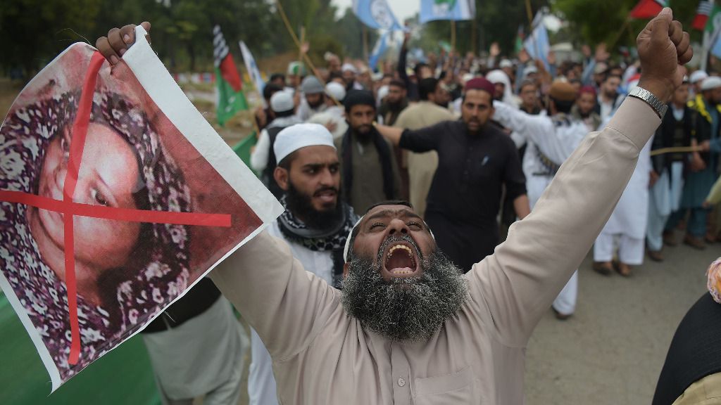 Pakistans Regierung gibt Druck der Islamisten nach