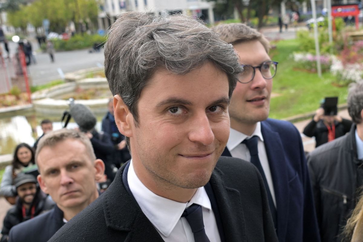 Gabriel Attal jeudi matin à Viry-Châtillon, après son discours sur l’autorité et la violence des jeunes.