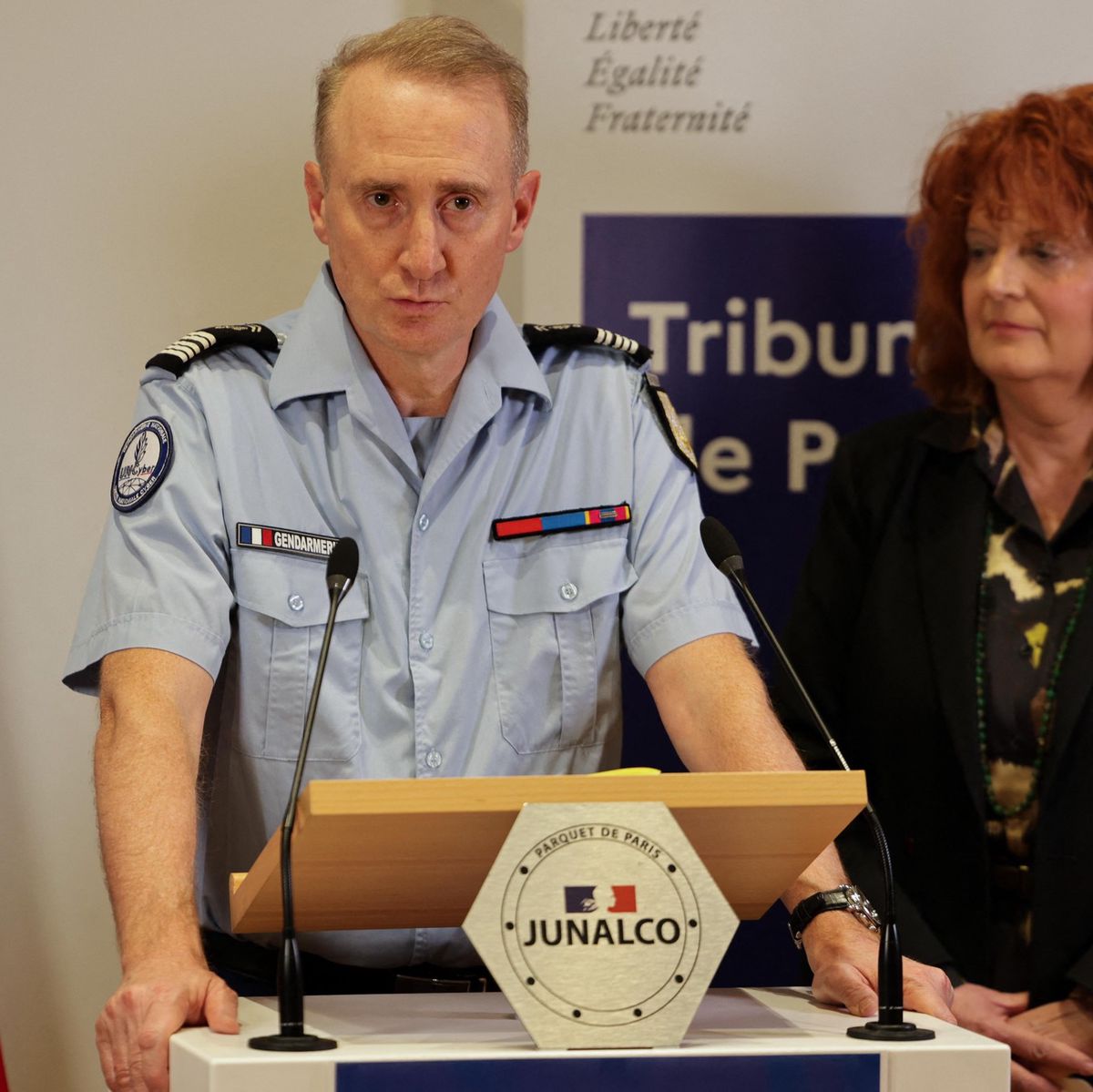 Le colonel Herve Petry, commandant de l’Unité nationale de cybersécurité, s’adresse à la presse à Paris le 23 janvier 2025 après l’enlèvement et la libération de David Balland et son partenaire par la Gendarmerie française.