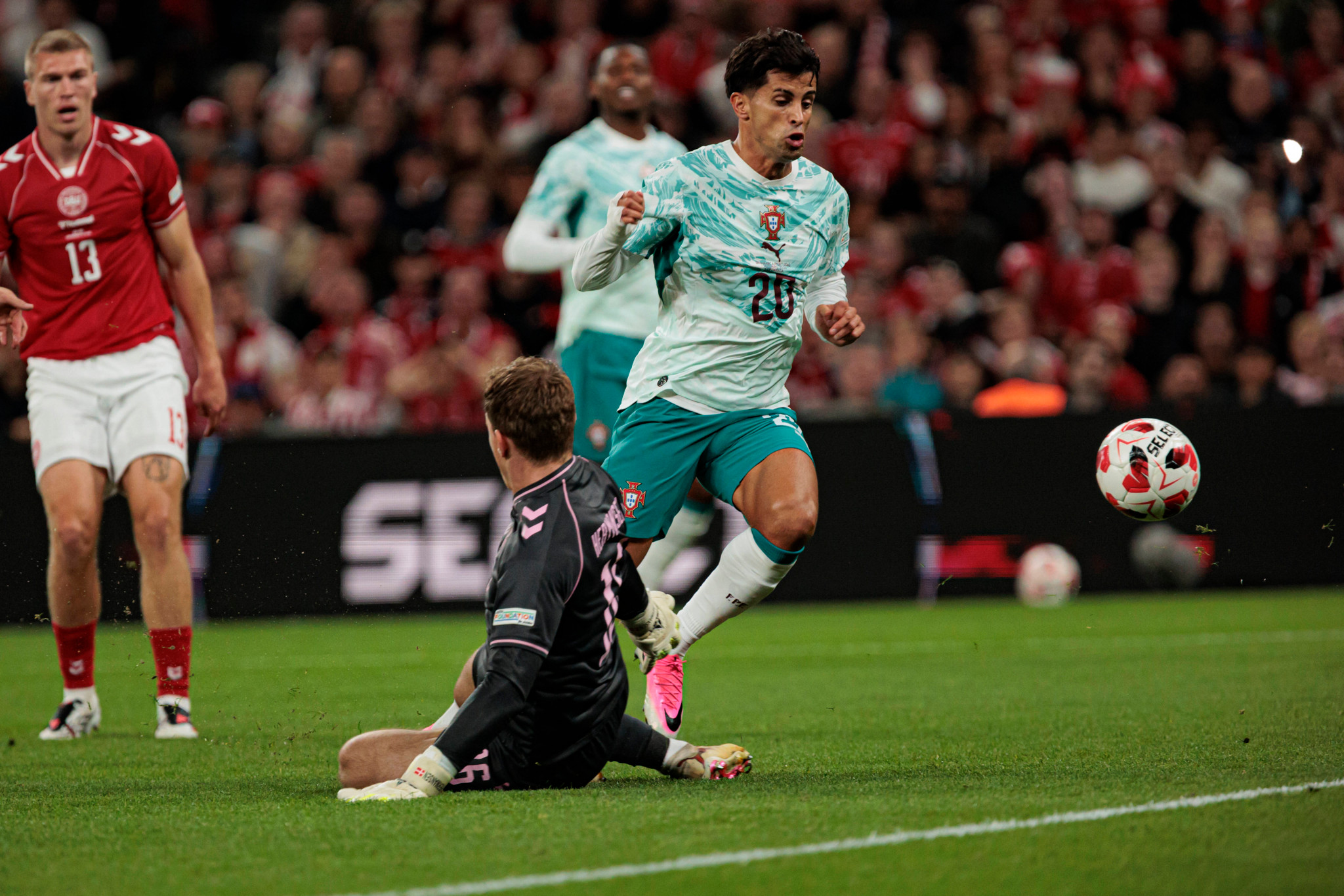 Ligue des nations: Sans Ronaldo, le Portugal s’impose largement au Danemark