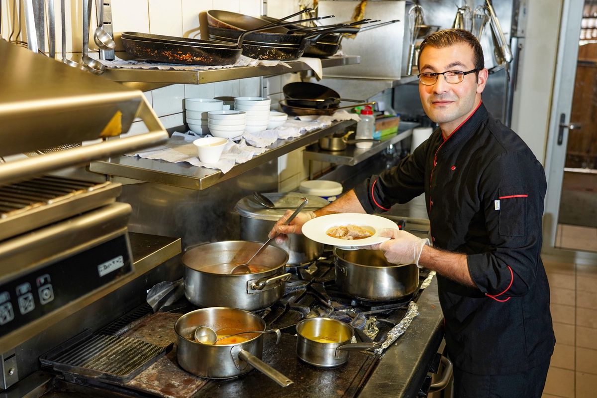 Le restaurant Les palettes dont le chef est Frehat Celik. 