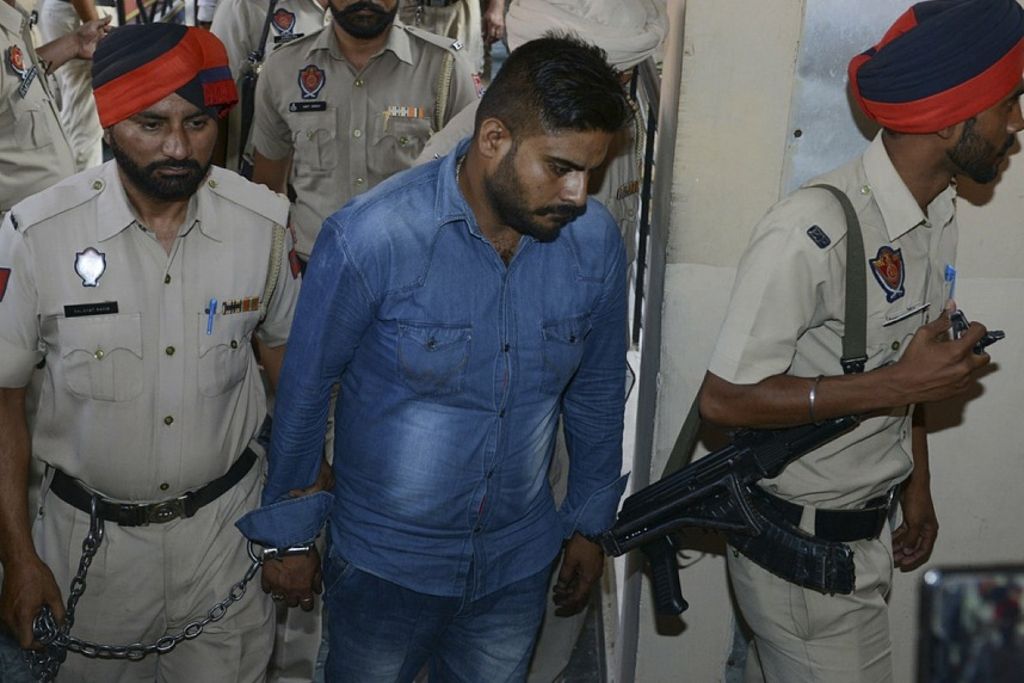 Les 6 violeurs échappent à la peine de mort