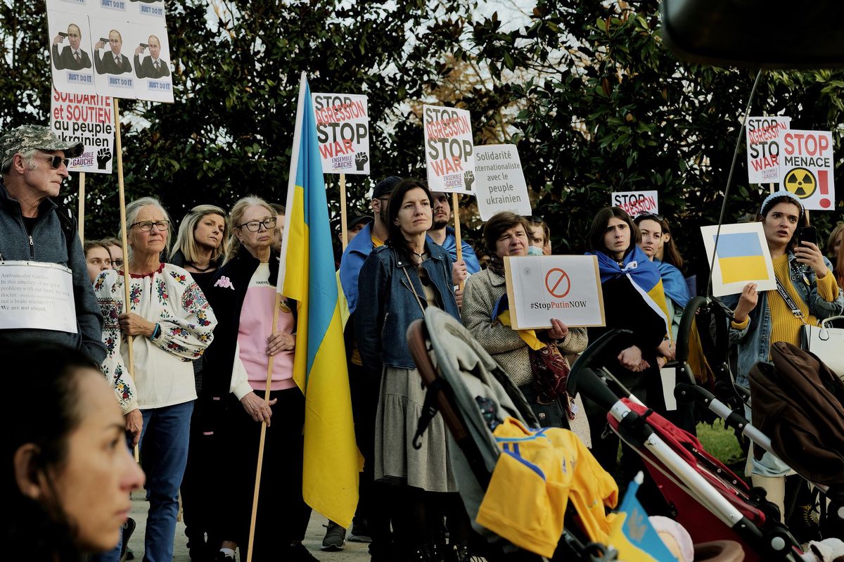 Avenue de la Paix, face à la mission permanente de la Russie.
