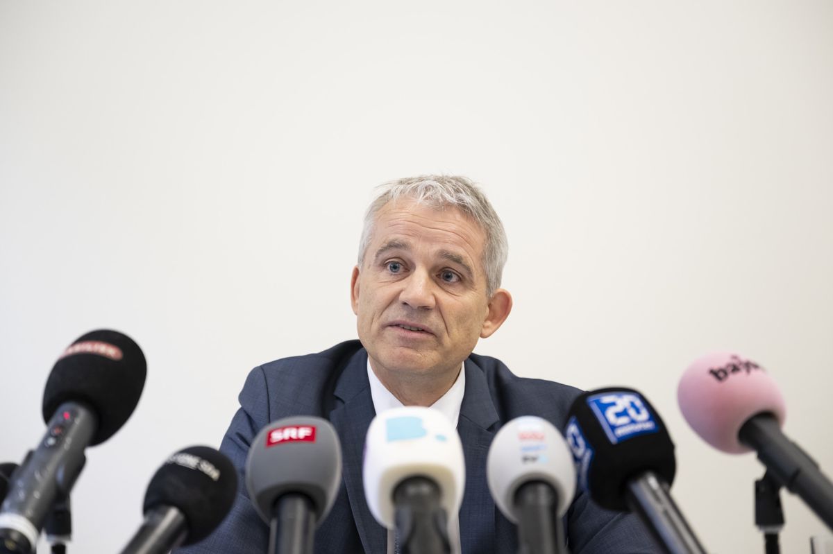 -BaZ-direkt-der-t-gliche-Podcast-Bei-einem-Zweierticket-schafft-es-Beat-Jans-nicht-