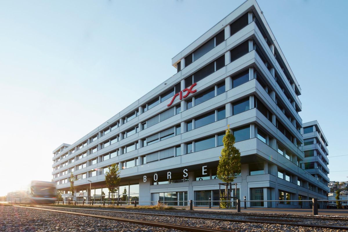 Laut dem Wirtschaftsportal «Inside Paradeplatz» würde Julius Bär in einem Übernahmeangebot pro EFG-Aktie rund 15 Fr. bezahlen. 