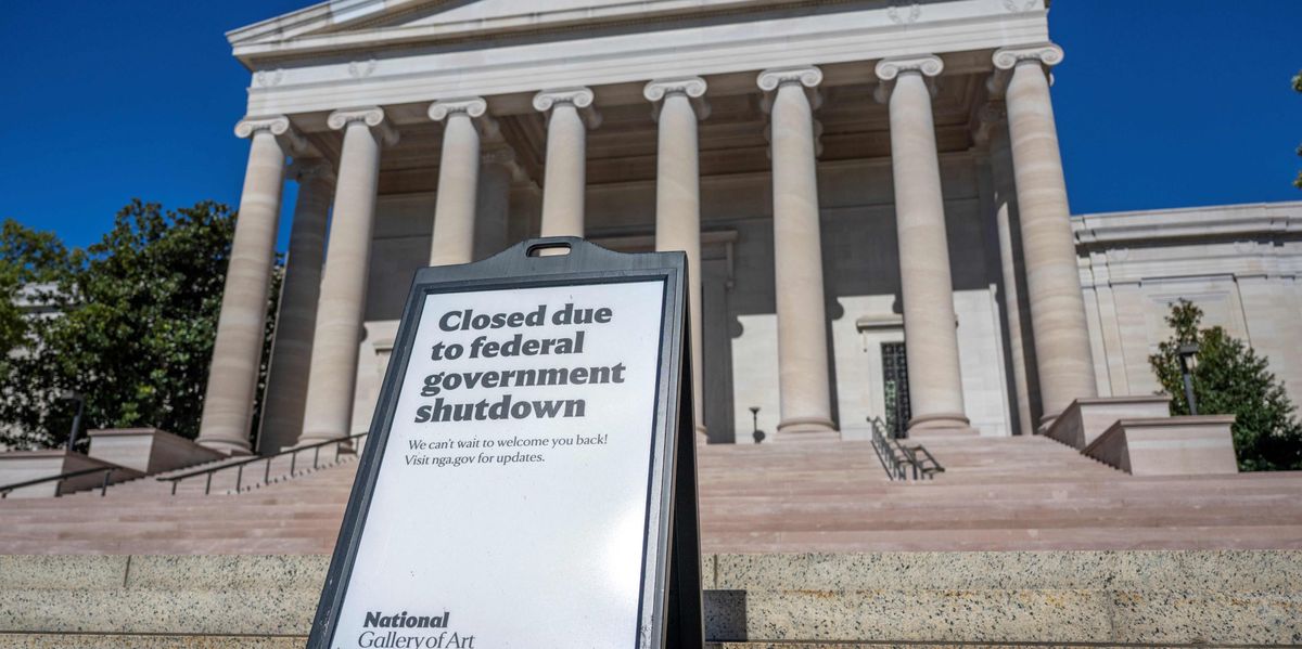 米国：「閉鎖」で数千人の公務員が処罰される
