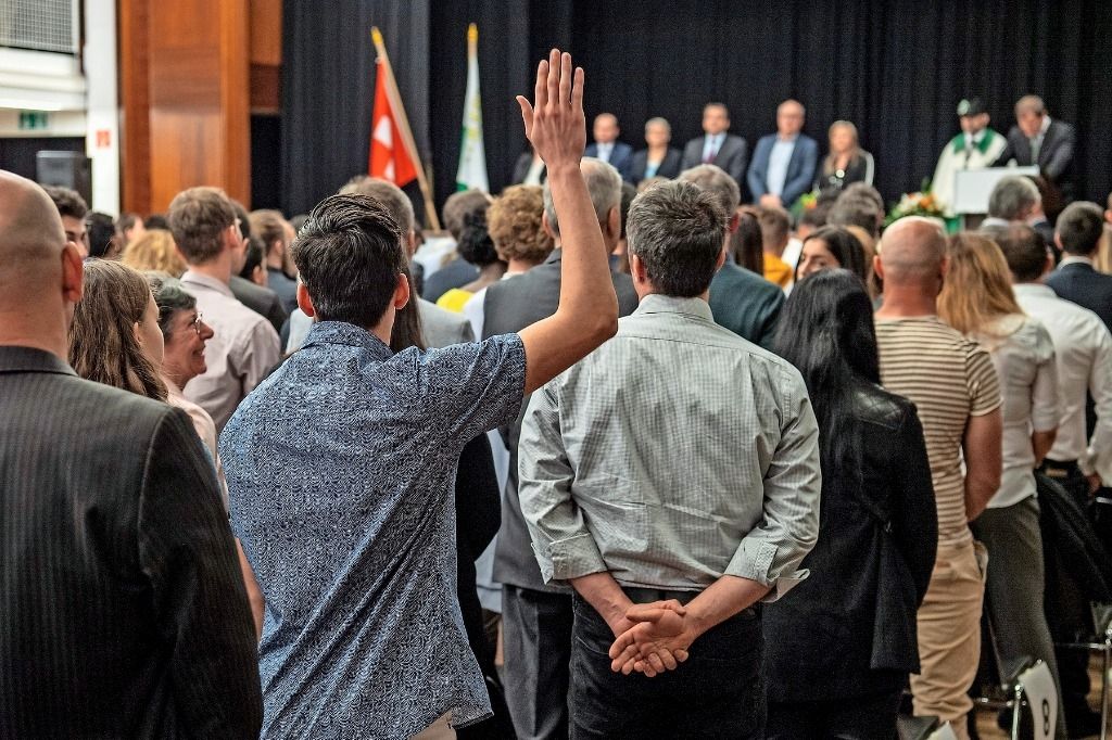 Le français refroidit les candidats à la naturalisation