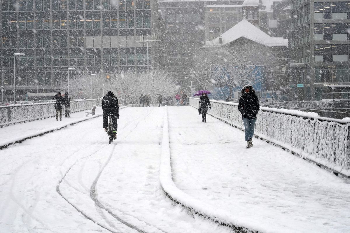 Genève, le 09/01/2024 - Chute de neige sur Genève.