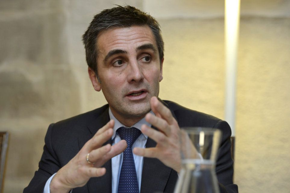 «Au nom de quoi Christoph Blocher nous donne des leçons de patriotisme?» «Au nom de quoi Christoph Blocher nous donne des leçons de patriotisme?»