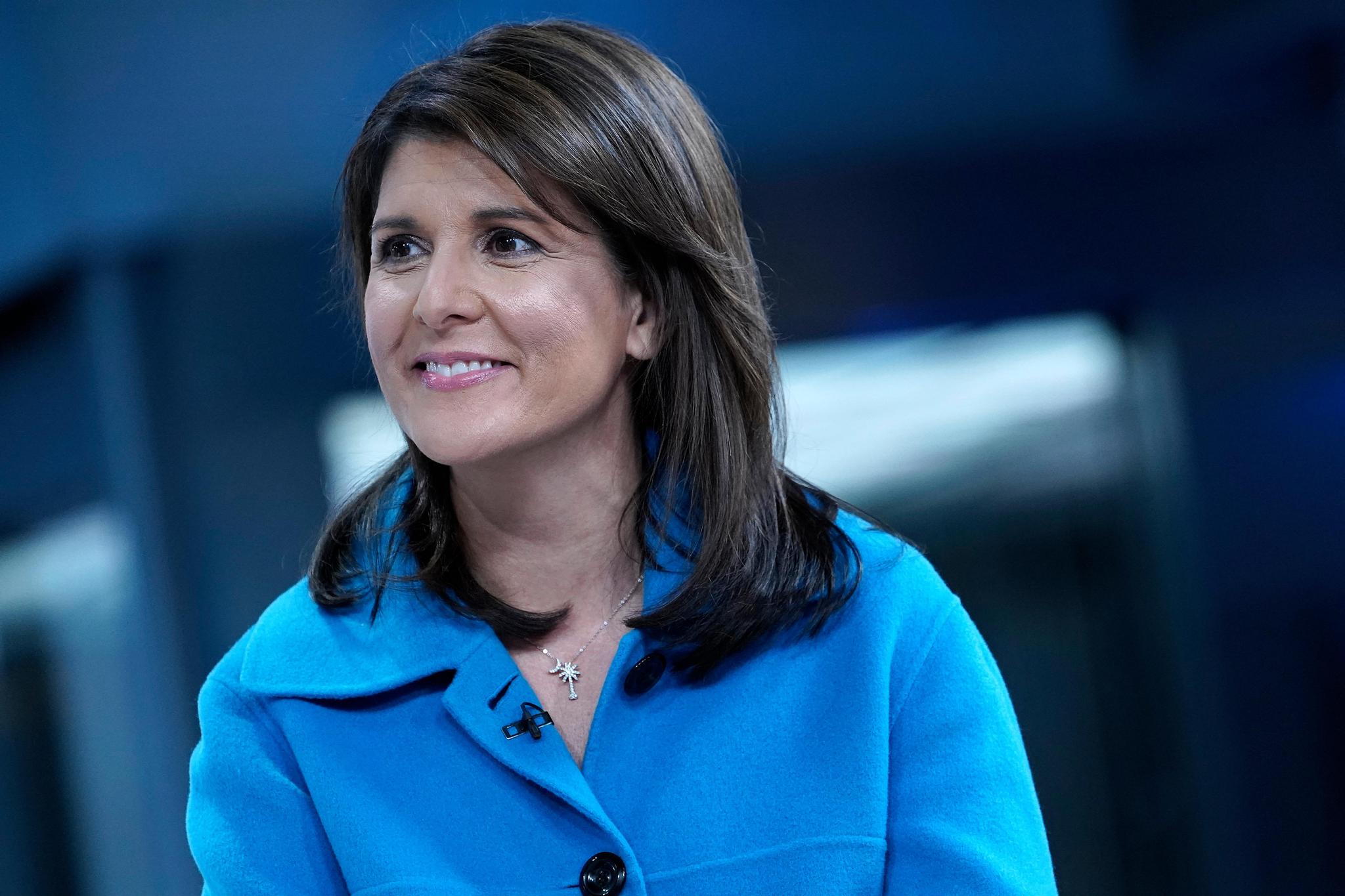 Nikki Haley hat sie sich erneut an die Seite Trumps gestellt.