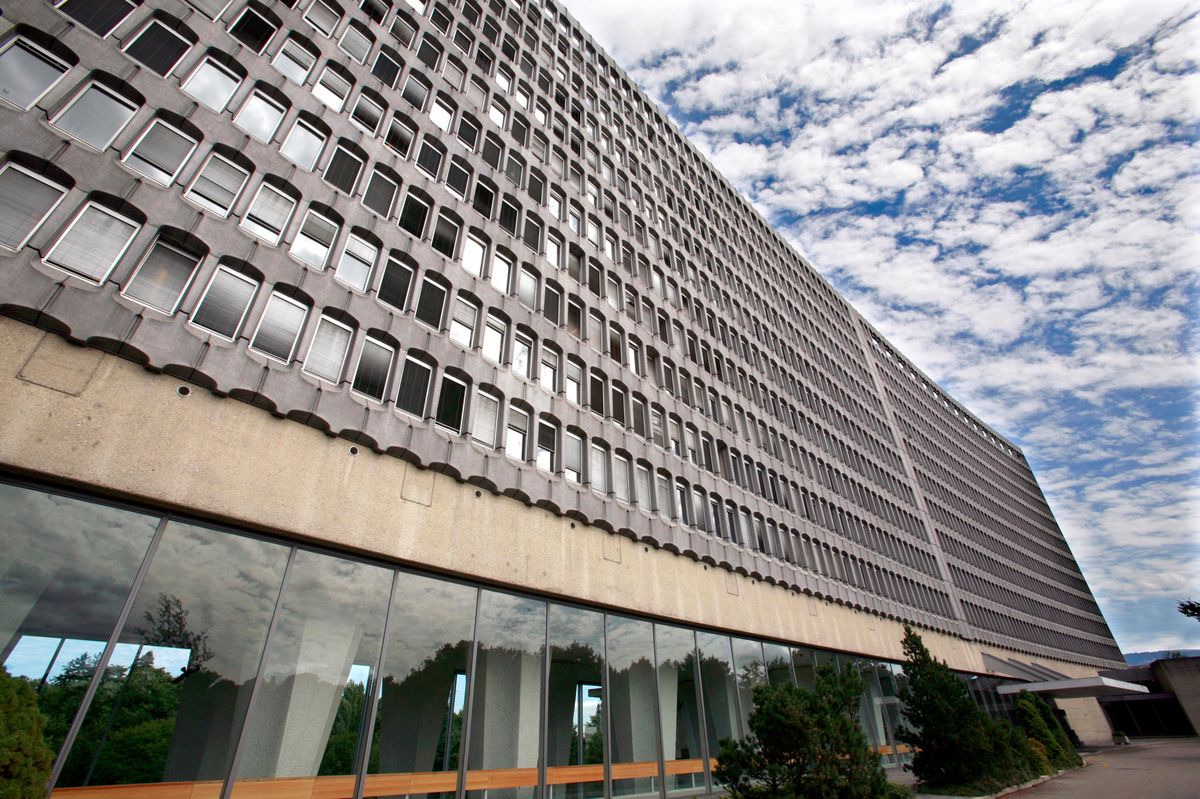 Une fonctionnaire du Bureau international du travail (BIT), dont le siège est à Genève (photo), a été condamnée pour travail illégal en France.