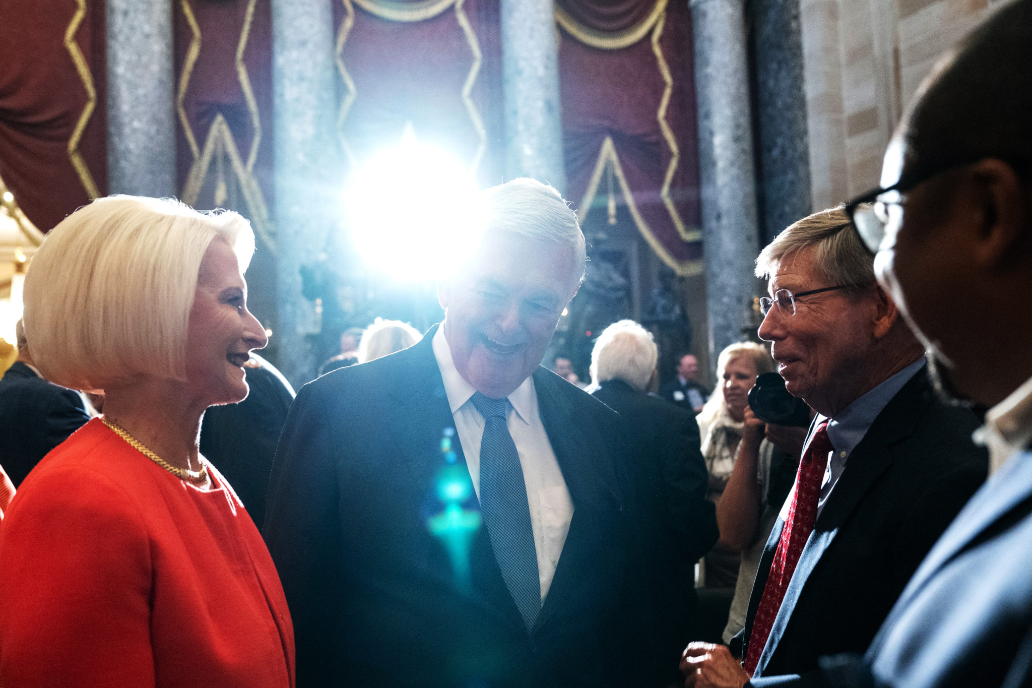 «Apropos – der tägliche Podcast: Gatte der Schweizer US-Botschafterin: Welche Rolle spielt Newt Gingrich wirklich?