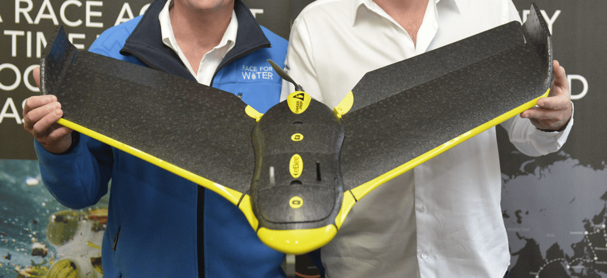 Le drone, «eBee» de SenseFly, a pour origine des fins civiles. Ici, il a servi à repérer les déchets lors d’une expédition.