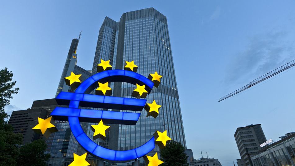 Nach dem Schnitt der privaten müssten dann die staatlichen Gläubiger, etwa die Europäische Zentralbank, einen Teil ihrer Guthaben abschreiben: Die EZB in Frankfurt.