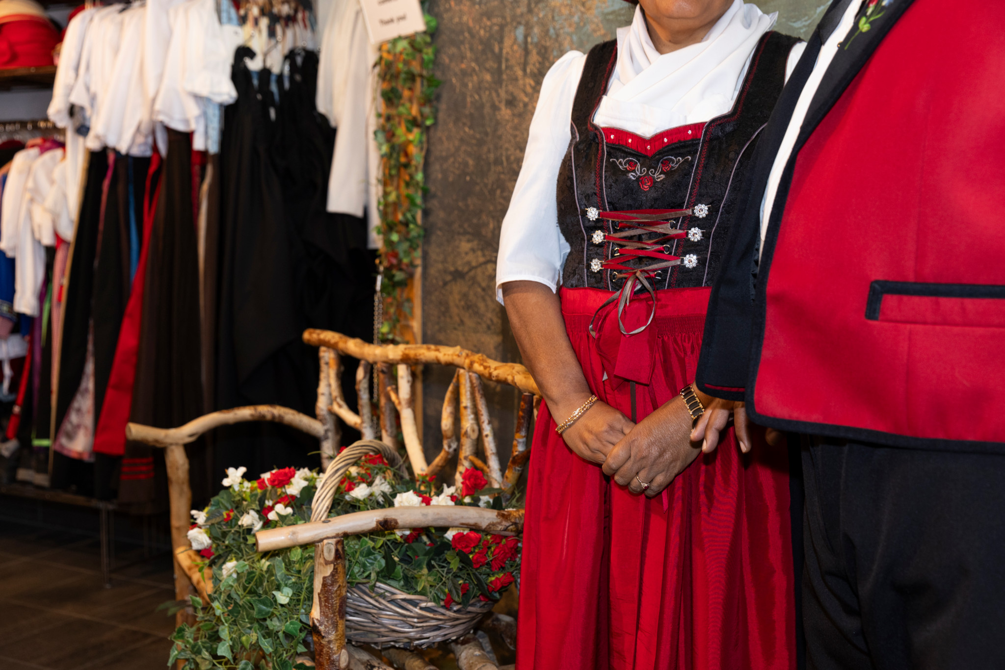 Präsident einer Trachtengruppe muss vor Gericht: 63-Jähriger soll sich an vierjährigem Mädchen vergriffen haben