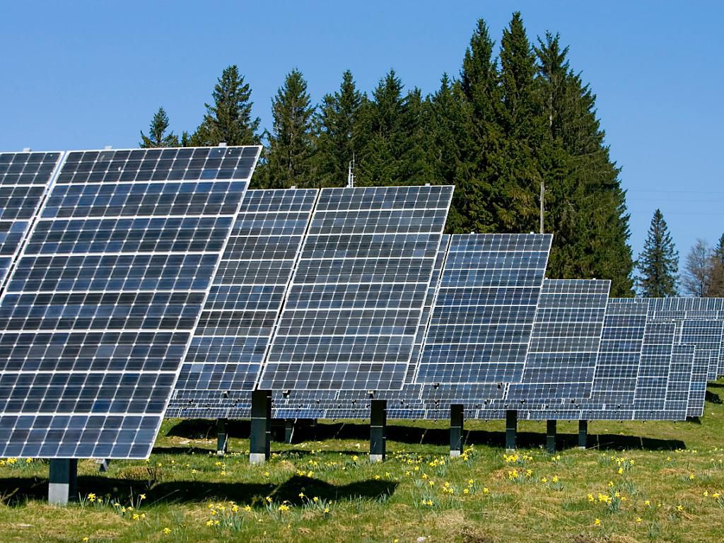 Wunderbar Solaranlagen Anbieter In Der Nahe Ebenbild