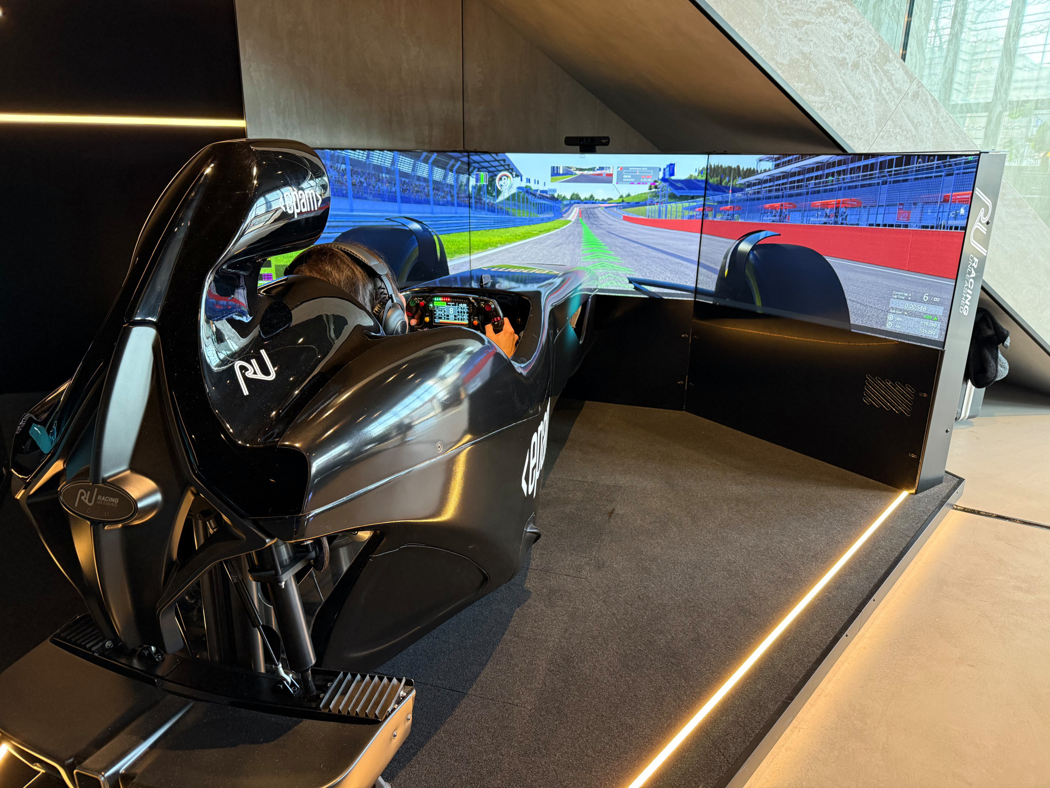 Racing Unleashed in Zürich: Renn-Simulator im Test