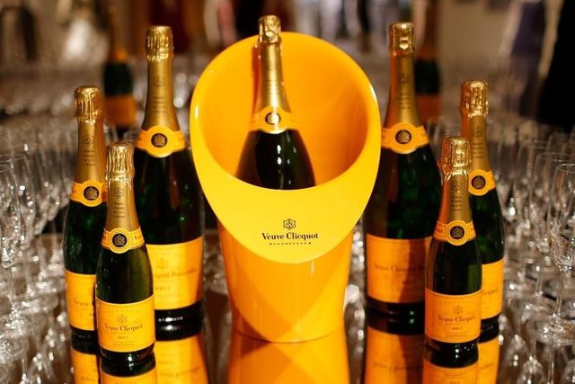 Veuve Clicquot a envoyé du champagne au fond de la mer Baltique.
