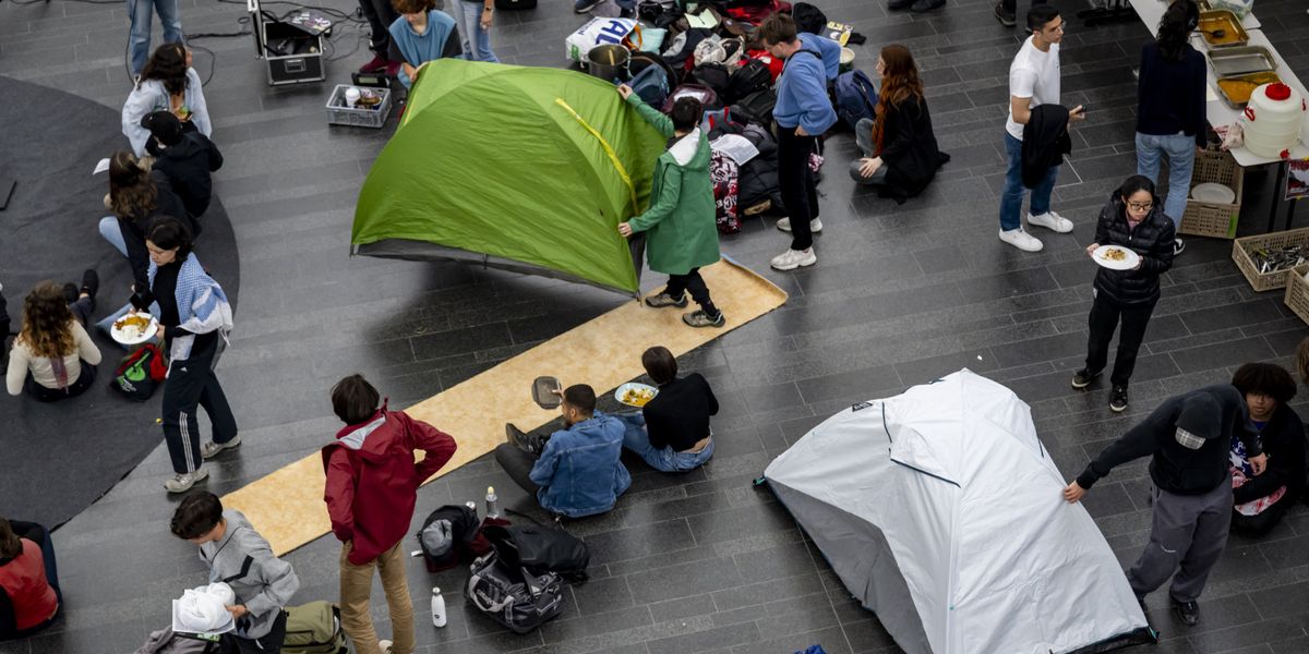 Des étudiants pro-palestiniens occupent une partie du batiment SG de L'EPFL