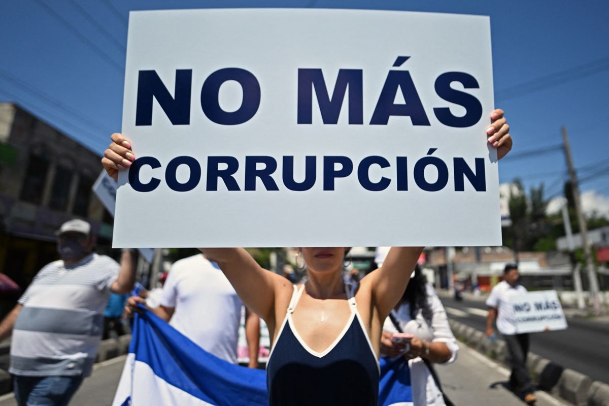 Salvador: Demonstration against Nayeb Bugel’s re-election bid Salvador: Demonstration against Nayeb Bugel’s re-election bid