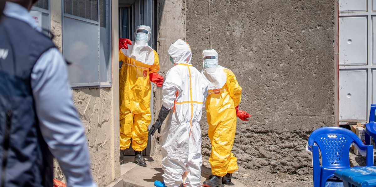 Ebola in Congo: Parents demand later school start