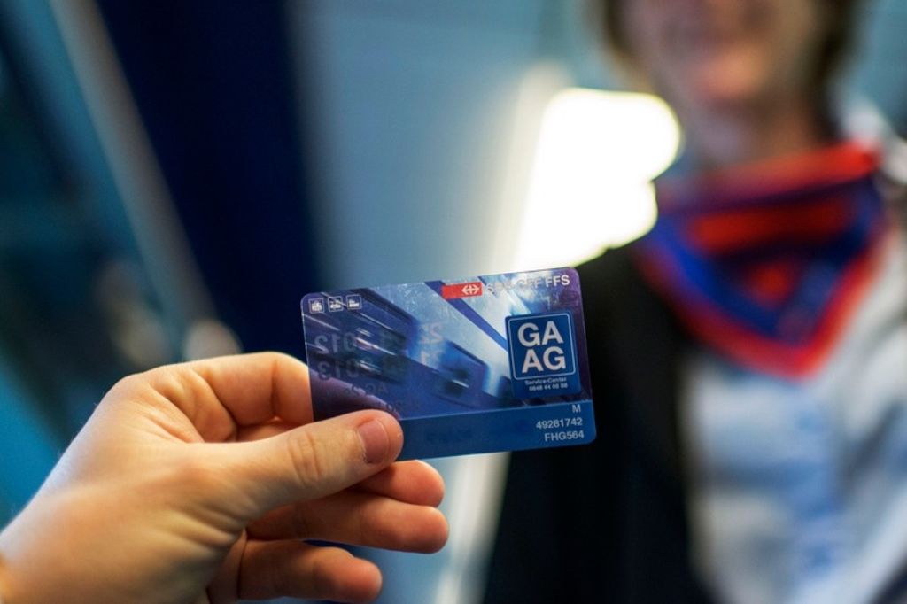 SBB senkt Preis beim GA mit Monatsrechnung | Tages-Anzeiger