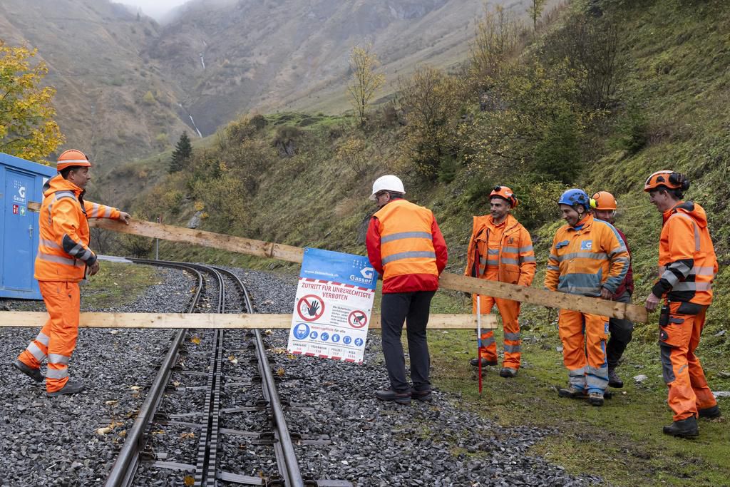 Si la masse rocheuse en mouvement atteint une vitesse élevée, elle pourrait toucher l’ensemble du village.