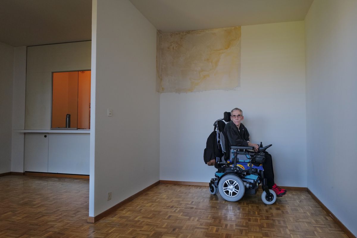 Genève 2023/09/20 A l'Avenue du Petit Lancy 27 pour visiter l'appartement délabré d'une vieille .