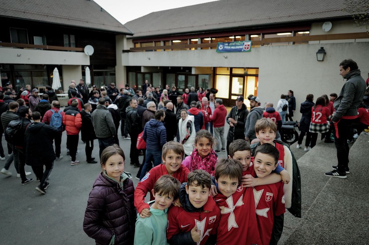 «Compesières demeure un club familial», soutient le co-président Thomas Marchand. La preuve: ses membres s’étaient rendus nombreux au Conseil municipal de Bardonnex le mois dernier pour soutenir le terrain synthétique, finalement retoqué.