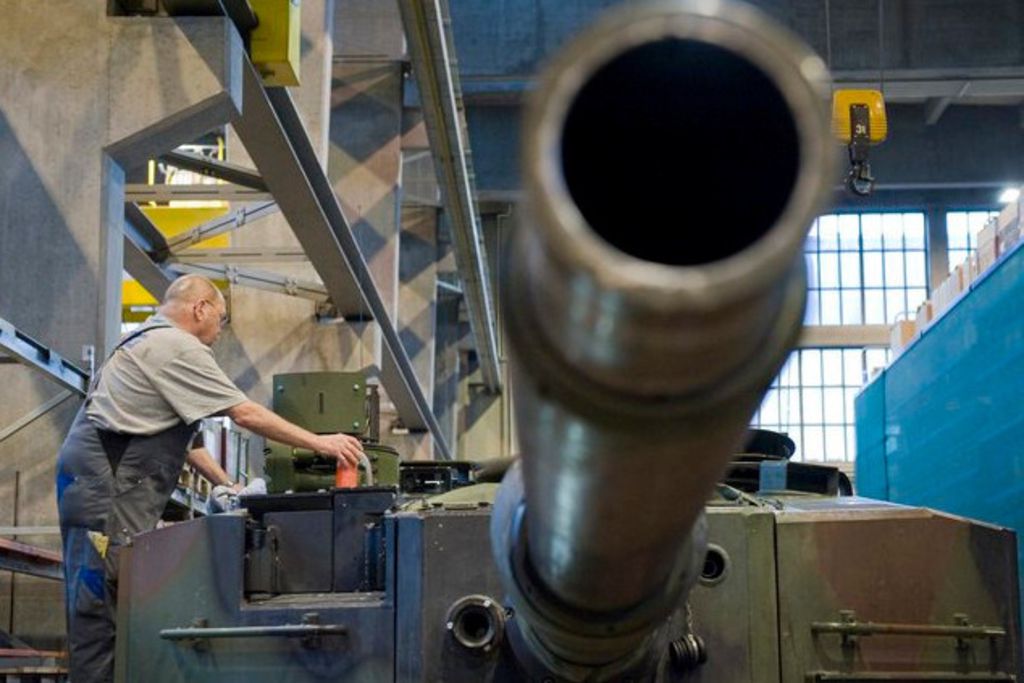 Matériel de guerre: le SECO se défend