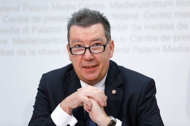 "La Pharmacie de l'armée est en quelque sorte le seul centre de production en Suisse pour certains médicaments de base, du type paracétamol".