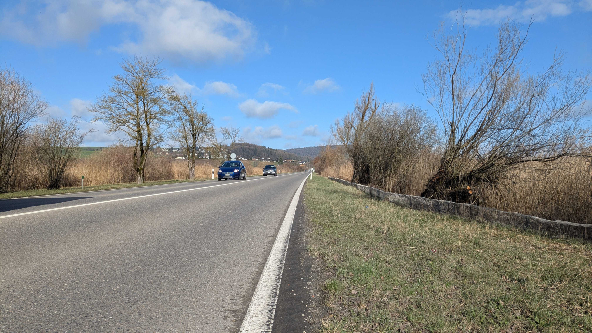 Bezirksgericht Dielsdorf: Garagist rast für Werbevideo mit 220 km/h durchs Neeracherried