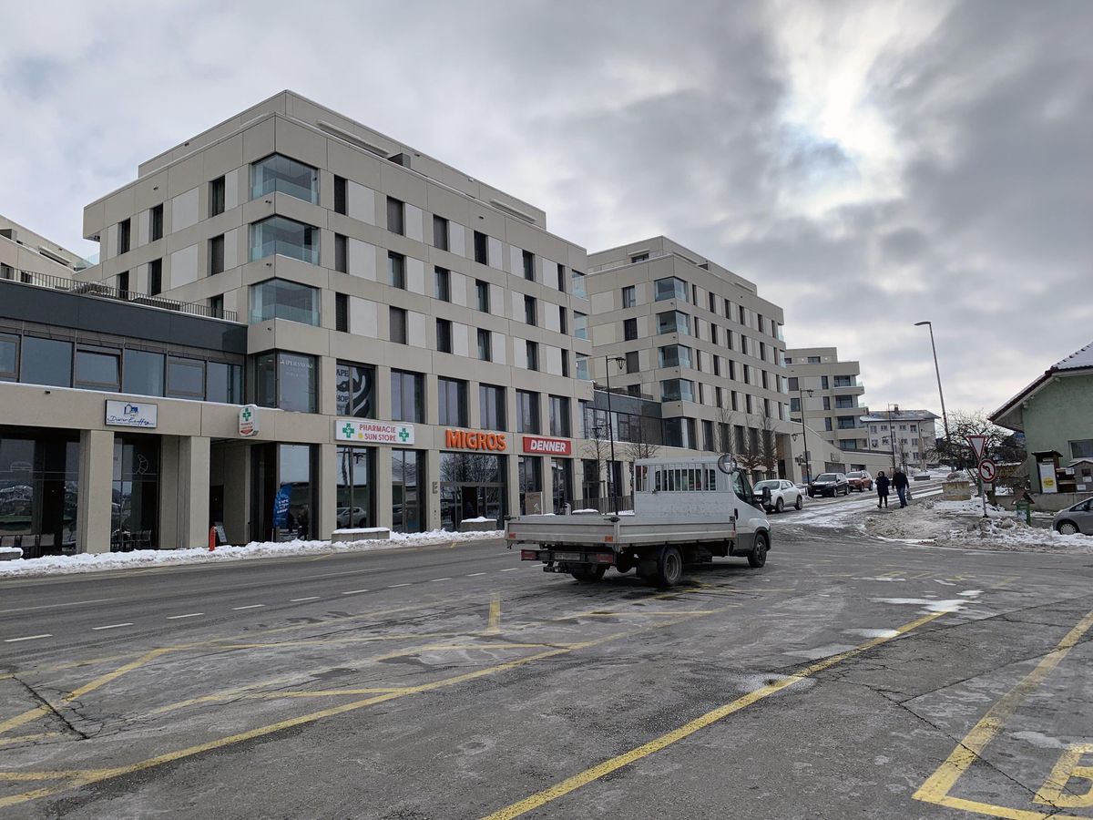 L’interpellation musclée s’était déroulée sur le parking de la gare de Romont (FR), en décembre 2020. Le sexagénaire avait refusé de porter un masque à la Migros et avait présenté un document suspect l’en exemptant.