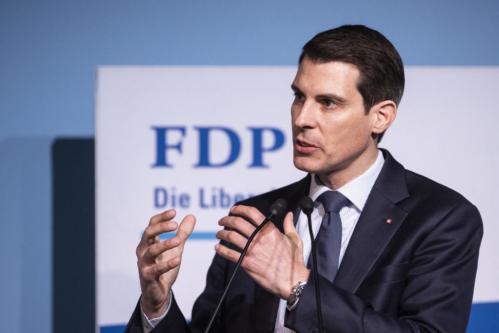 Der Parteipraesident der FDP, Thierry Burkart bei seiner Rede anlaesslich der Delegiertenversammlung der FDP Schweiz vom Samstag, 20. Januar 2024 im Freiraum in Zug.(KEYSTONE/Urs Flueeler).