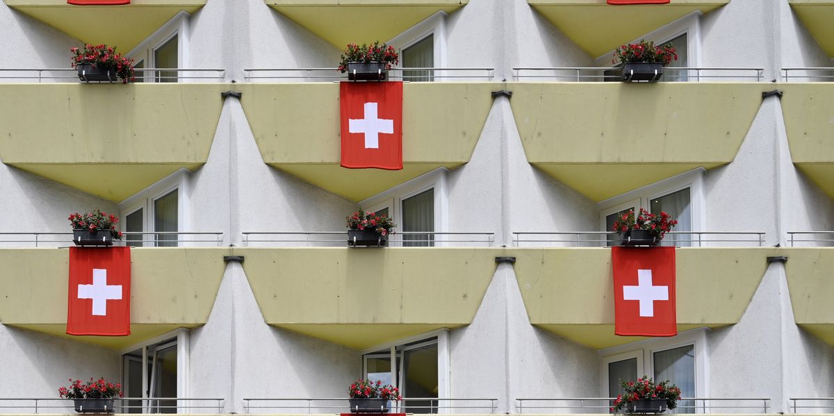 Interview-zur-10-Millionen-Initiative-US-Journalistin-fragt-Welche-Geschichte-m-chte-die-Schweiz-ber-sich-selbst-erz-hlen-