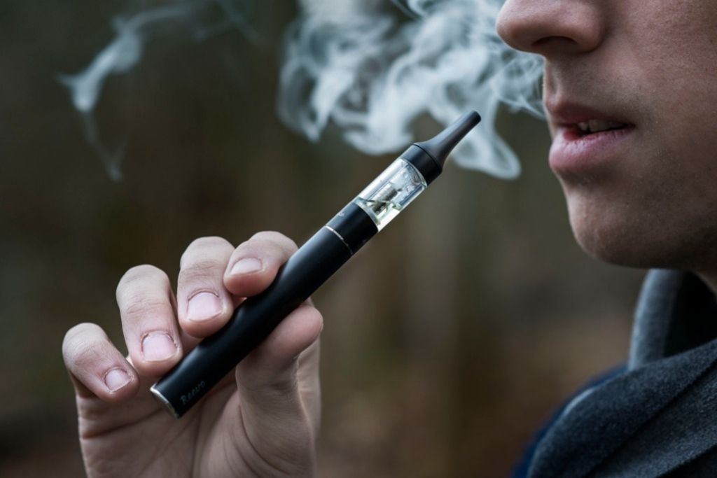 elfbar elfa master akku E-Zigaretten Pen Kit Voopoo Doric Galaxy schwarz online kaufen main image 1